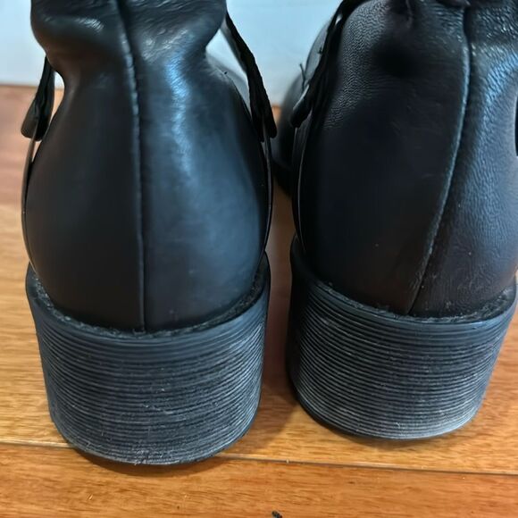 Stuart Weitzman soft Leather Round Toe Buckle Moto Boots Women's size 7.5 - Picture 3 of 13